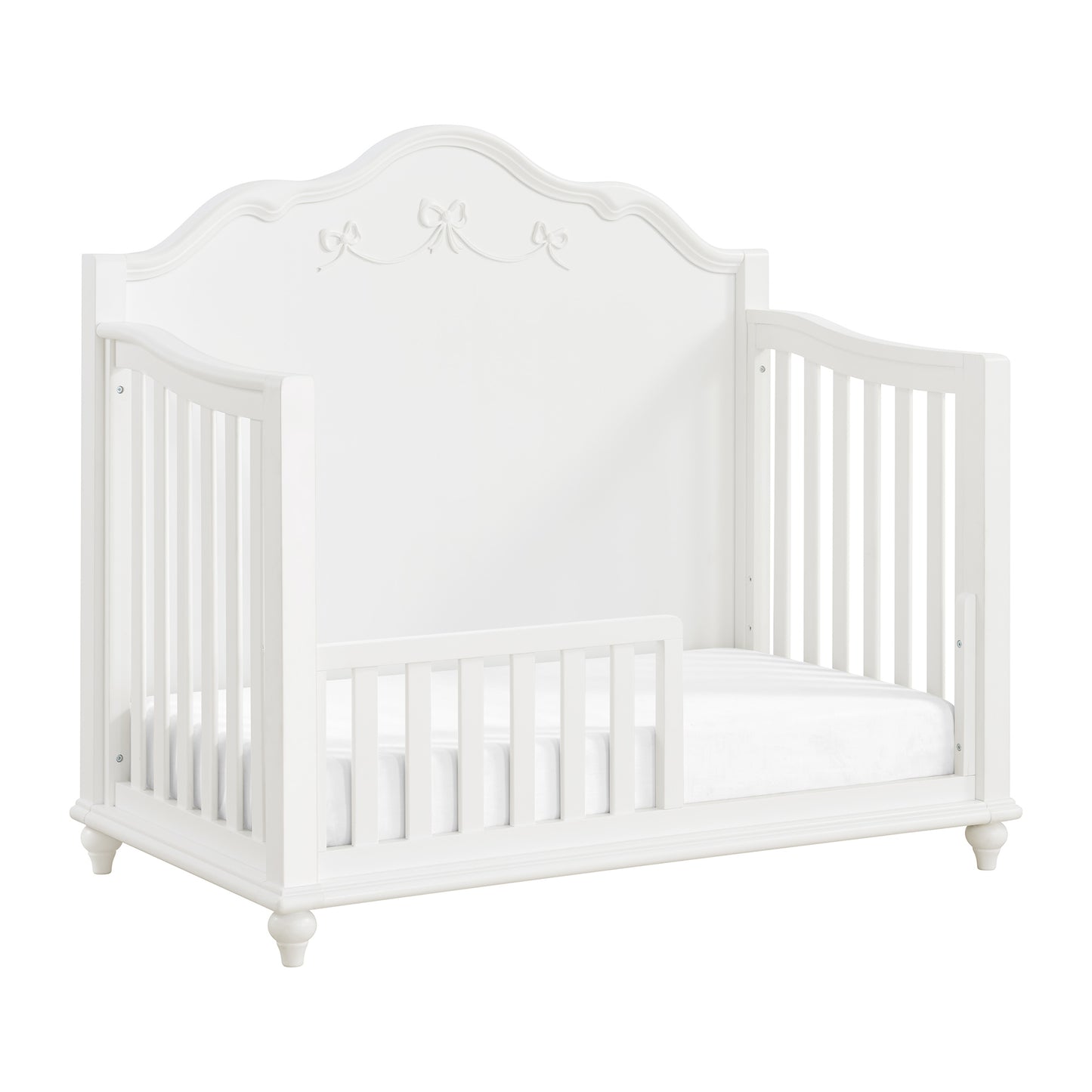 Alana Crib with Guardrails in White