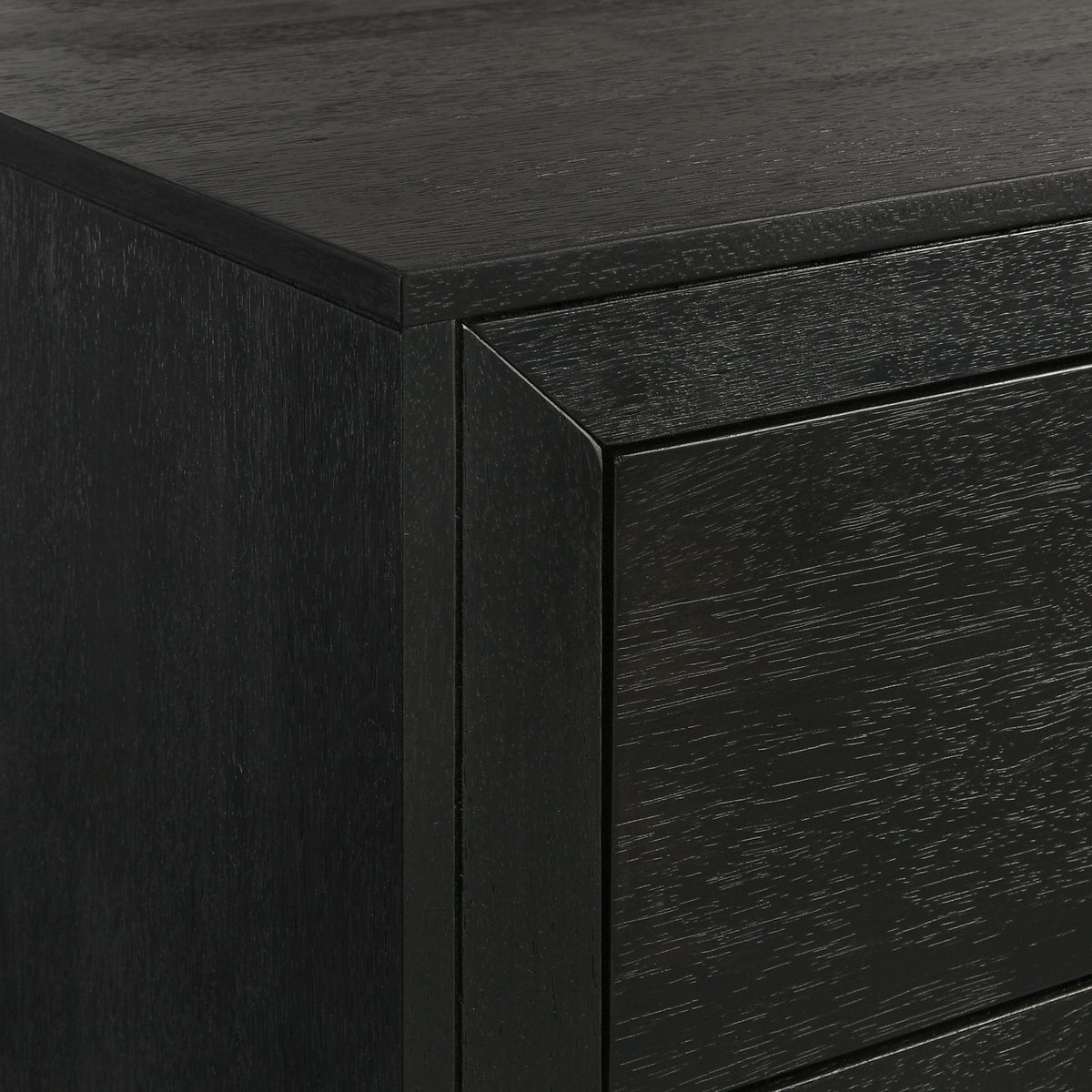 Allan King 5PC Bedroom Set with 2 Nightstands, Dresser & Chest in Black