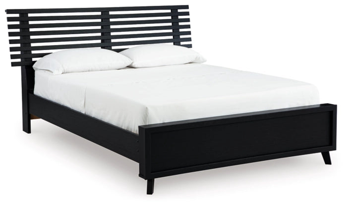 Danziar Full Slat Panel Bed