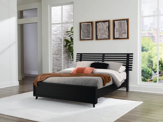 Danziar Full Slat Panel Bed