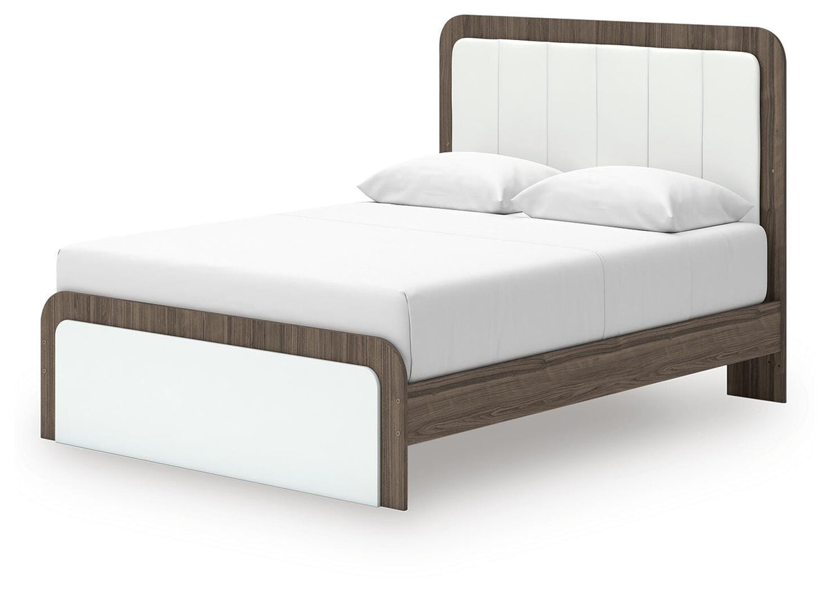 Mazilar Queen Upholstered Platform Bed, Dresser and Mirror