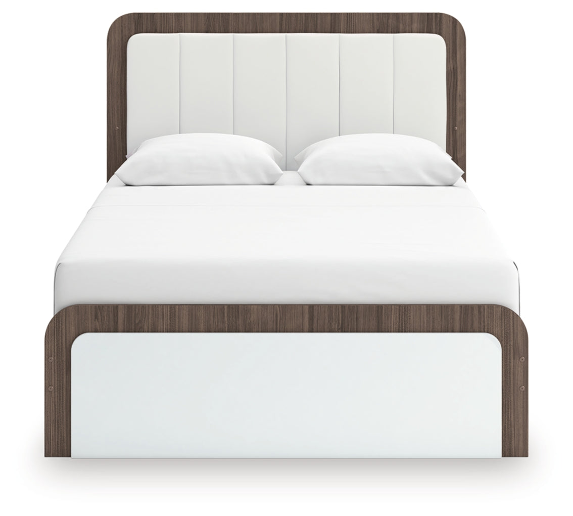 Mazilar Queen Upholstered Bed