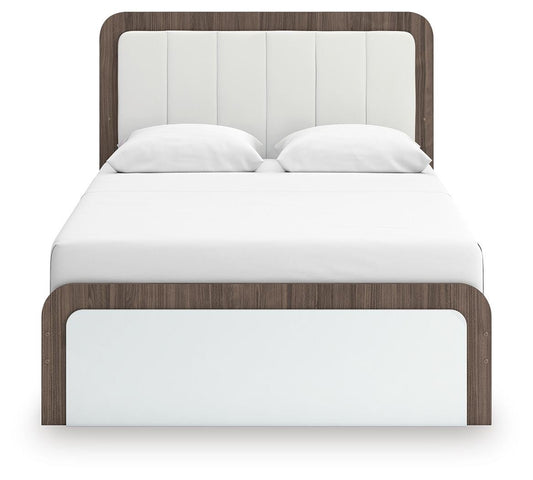 Mazilar Queen Upholstered Bed