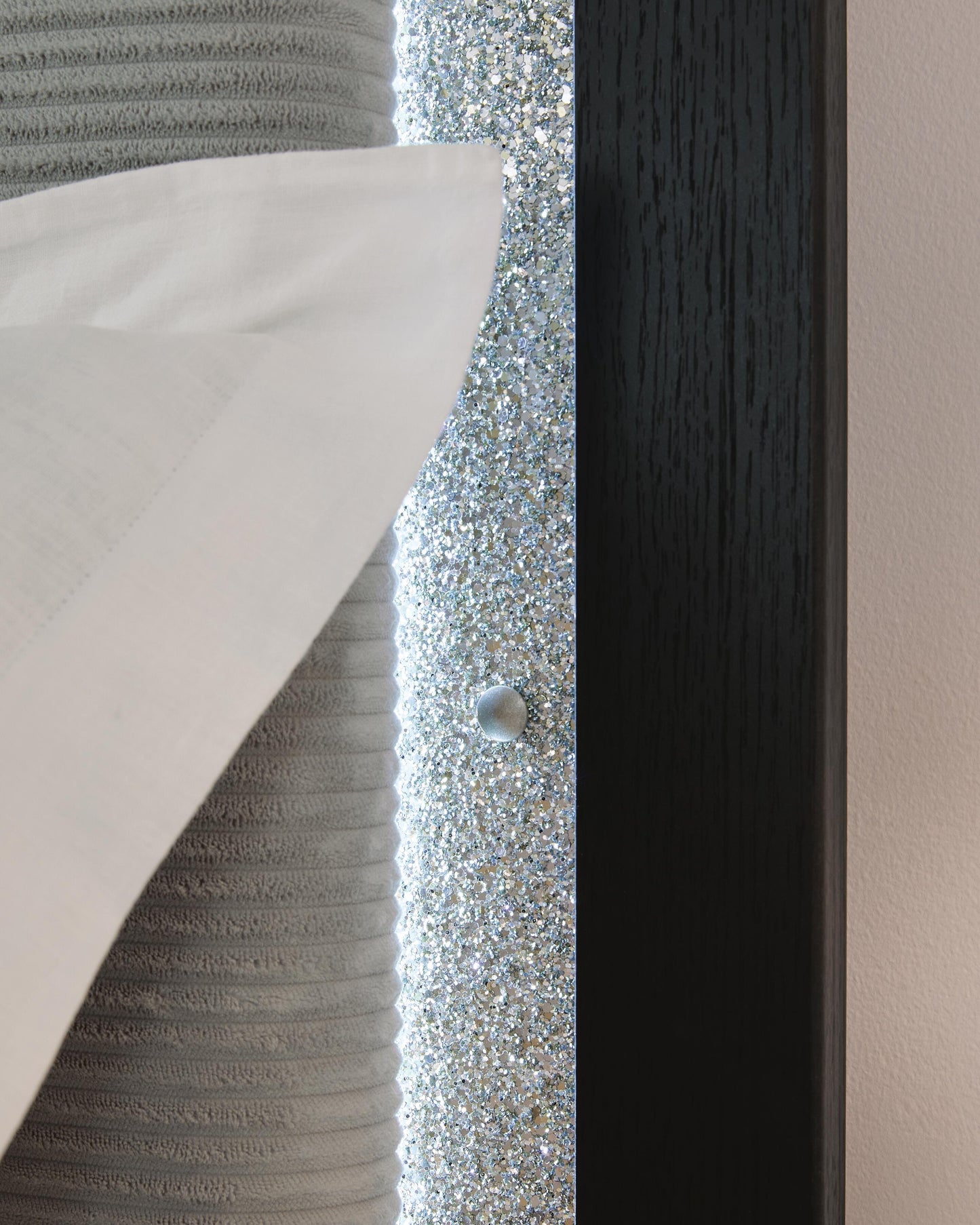 Raechalla Queen Upholstered Panel Bed