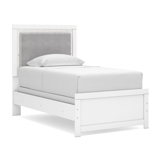 Raechalla 3PC Bedroom Set in White