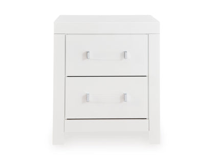 Raechalla 4PC Queen Bedroom Set in White