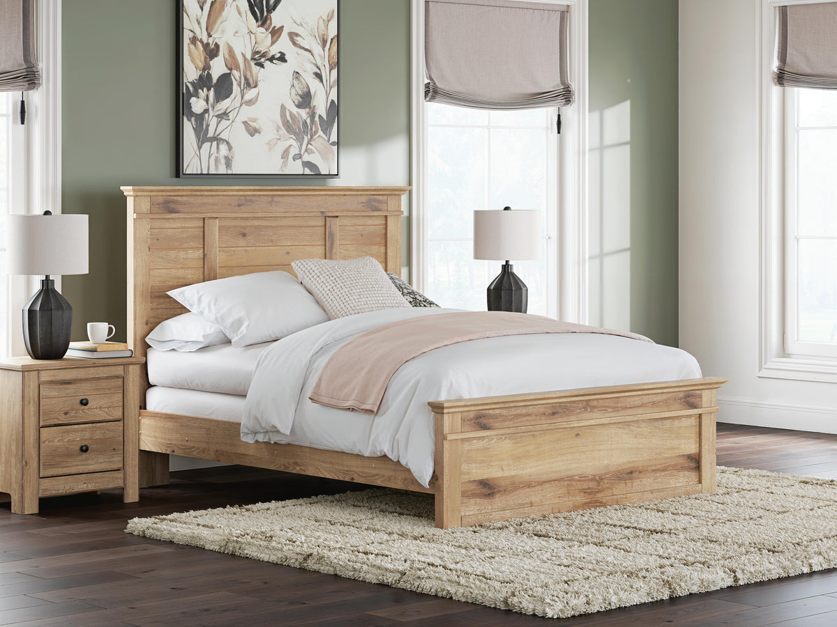 Fenderport Queen Panel Bed