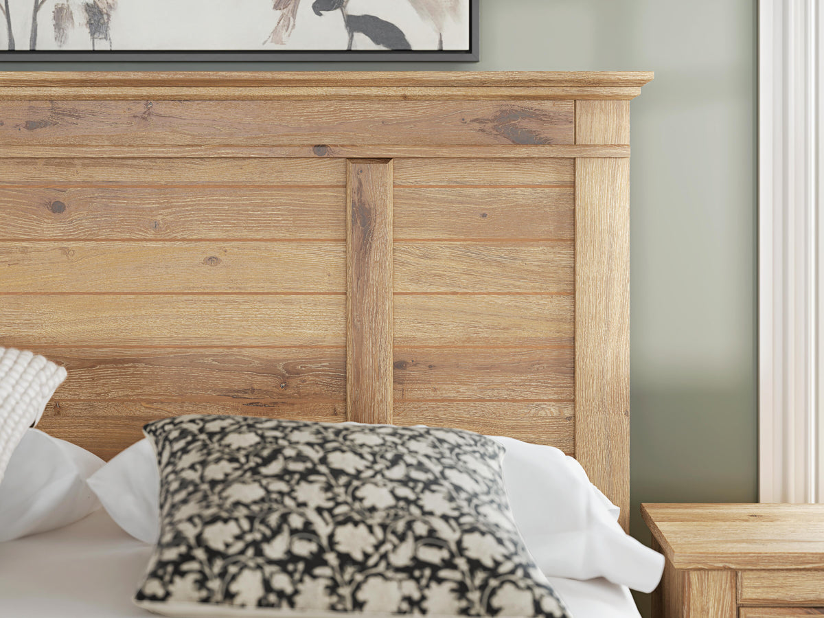 Fenderport Queen Panel Bed