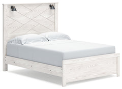 Gerridan 4PC Queen Bedroom Set with Mirrored Dresser & Nightstand