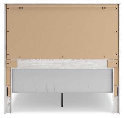 Gerridan 4PC Queen Bedroom Set with Mirrored Dresser & Nightstand