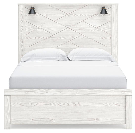 Gerridan 4PC Queen Bedroom Set with Mirrored Dresser & Nightstand