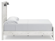 Gerridan 4PC Queen Bedroom Set with Mirrored Dresser & Nightstand