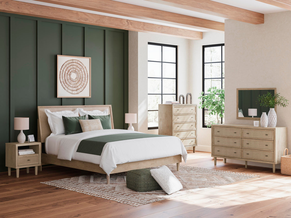 Cielden King Panel Bed with Mirrored Dresser and Nightstand