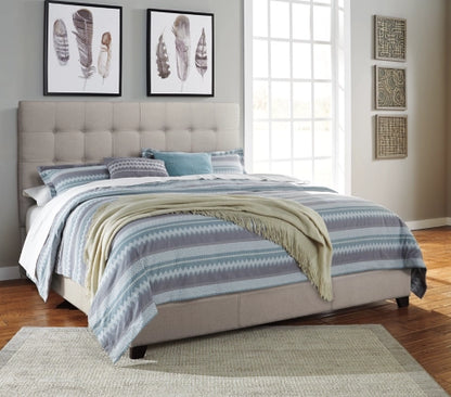 Dolante Upholstered Bed