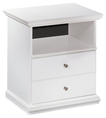 Bostwick Shoals King Panel Bed, Dresser, Mirror and Nightstand