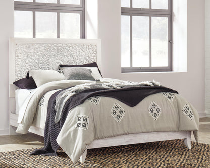 Paxberry Queen Panel Bed with Mirrored Dresser, Chest and Nightstand
