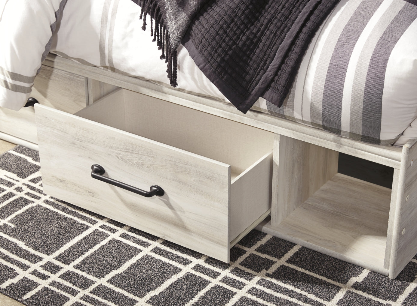 Cambeck Queen Panel Bed with 2 Storage Drawers with Mirrored Dresser, Chest and Nightstand