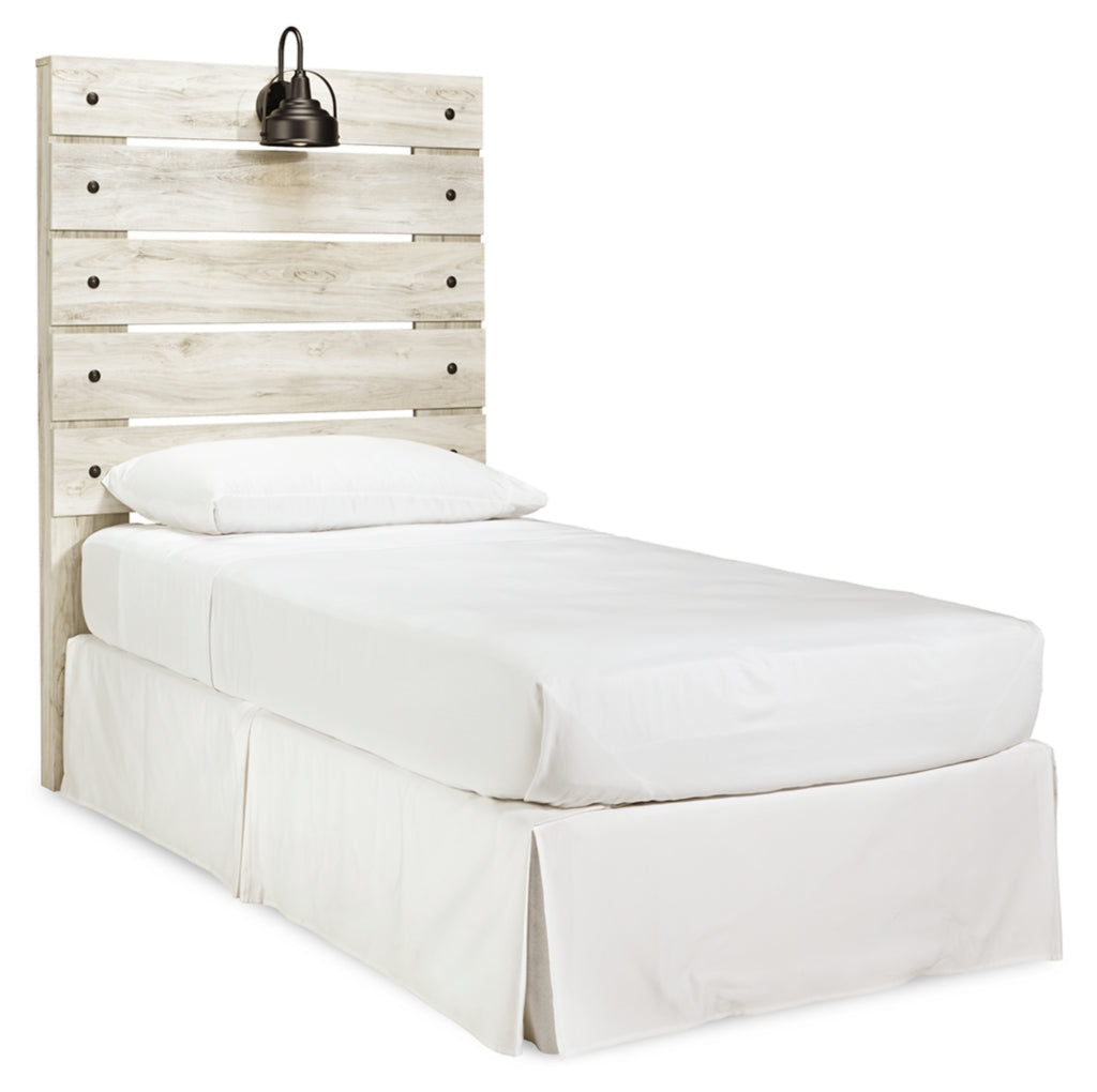 Cambeck Twin Panel Headboard Bed with Mirrored Dresser, Chest and Nightstand