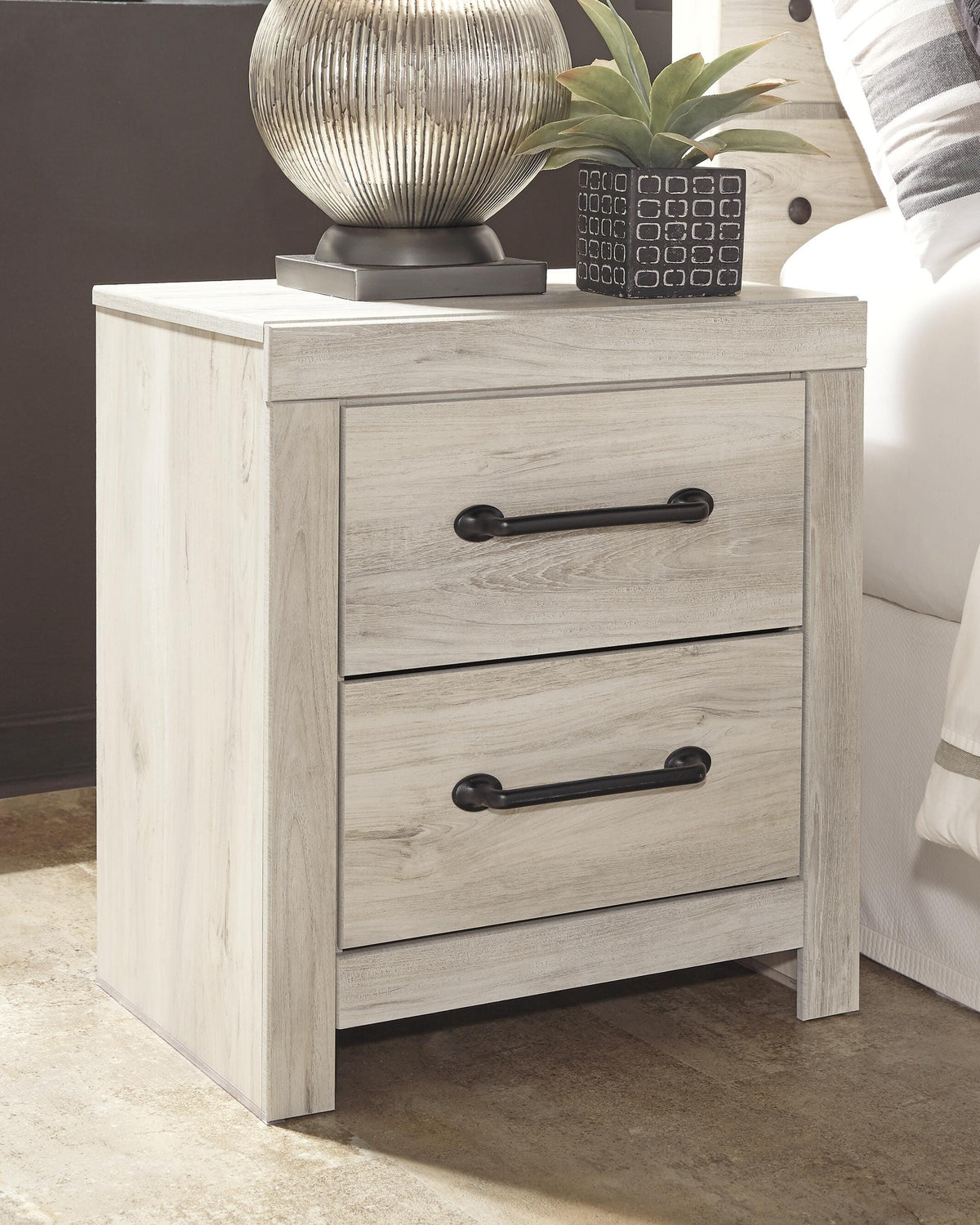 Cambeck Panel Headboard with Mirrored Dresser & Nightstand