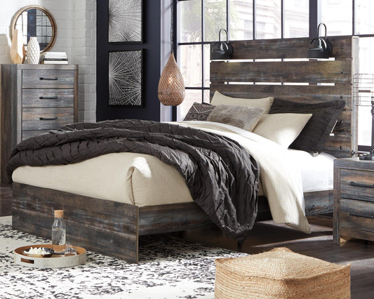 Drystan Queen Panel Bed with Mirrored Dresser