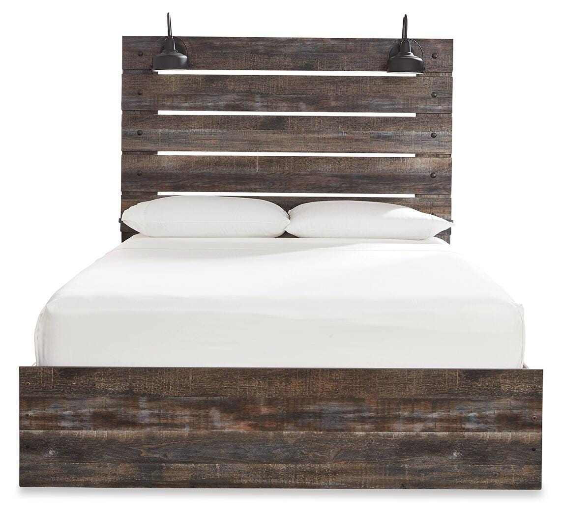 Drystan Queen Panel Bed with Mirrored Dresser