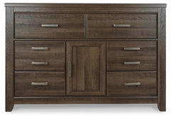 Juararo Queen Poster Bed and Dresser