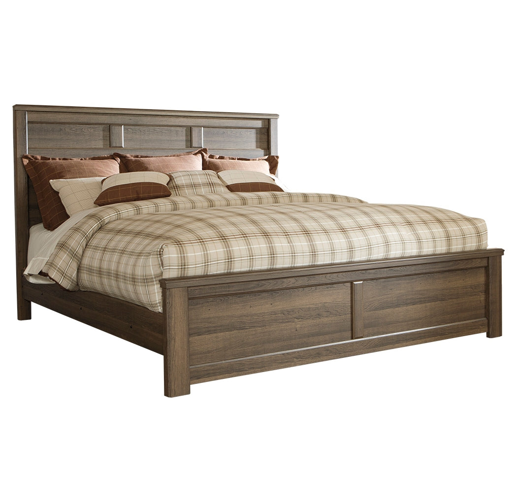 Juararo King Panel Bed with Mirrored Dresser and Chest