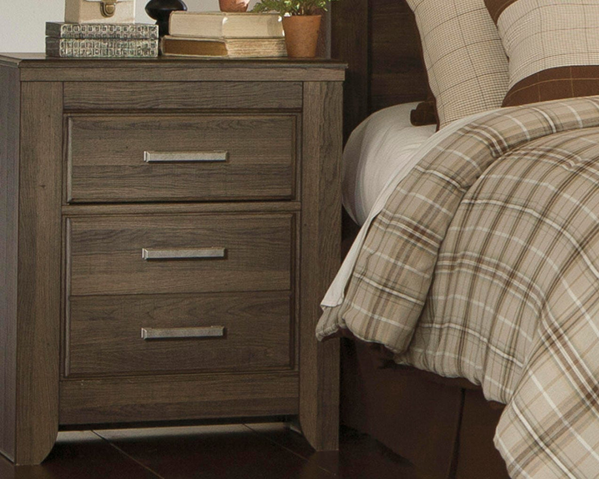 Dolante Queen Upholstered Bed with Chest of Drawers and Nightstand