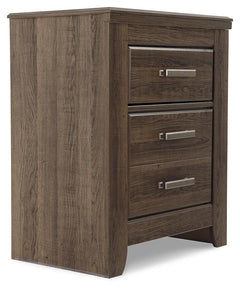 Juararo Queen Poster Bed and 2 Nightstands