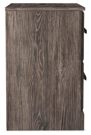Ralinksi Full Panel Bed with Mirrored Dresser and Nightstand
