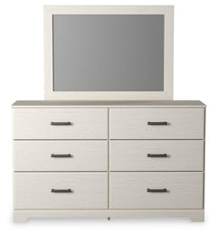 Stelsie King Panel Bed with Mirrored Dresser and Nightstand