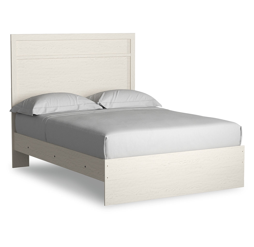 Stelsie Full Panel Bed with Mirrored Dresser