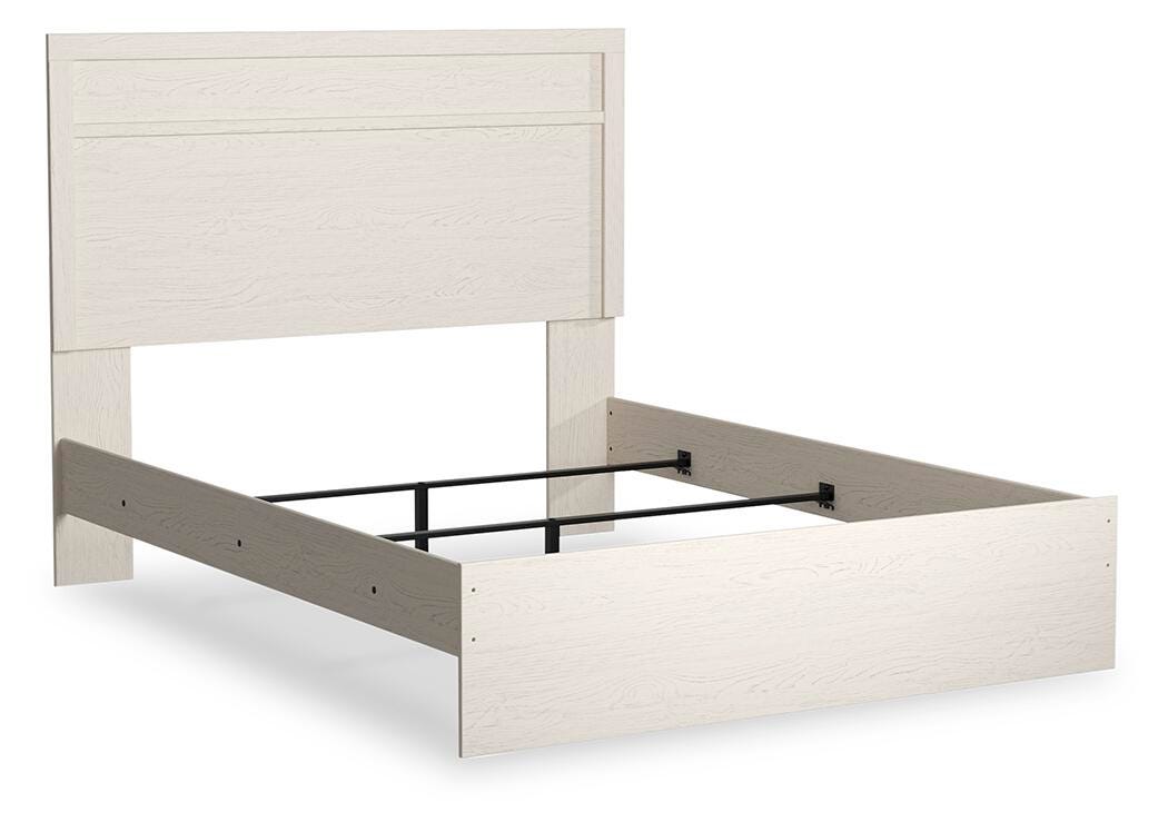 Stelsie Queen Panel Bed with Mirrored Dresser and Nightstand