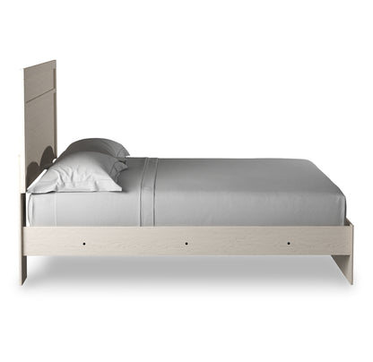 Stelsie King Panel Bed