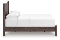 Cadmori Queen Panel Bed