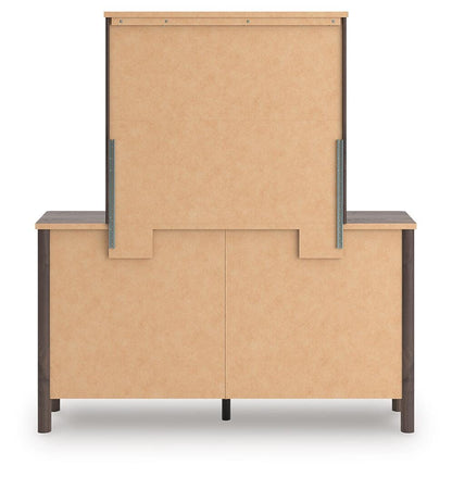 Pamytta Queen Panel Bed, Dresser, Mirror and Nightstand