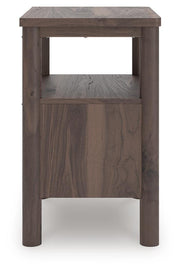 Pamytta Queen Panel Bed, Dresser, Mirror and Nightstand