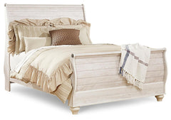 Willowton Queen Sleigh Bed with Mirrored Dresser