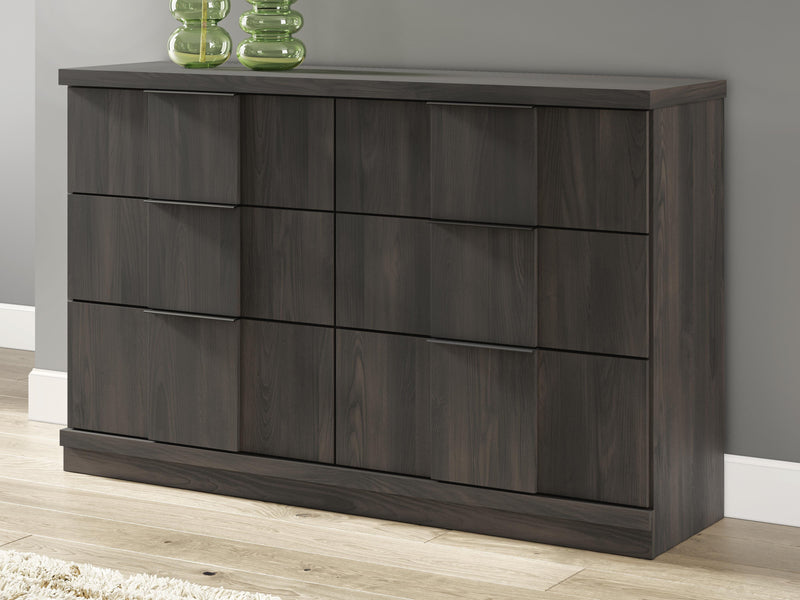 Jadiston Six Drawer Dresser