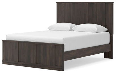 Jadiston Queen Panel Platform Bed