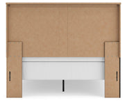 Jadiston Queen Panel Bed