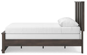 Jadiston Queen Panel Bed