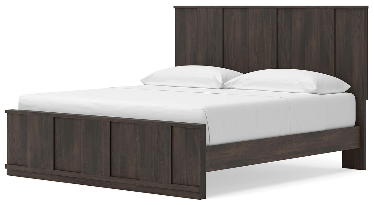 Jadiston King Panel Platform Bed
