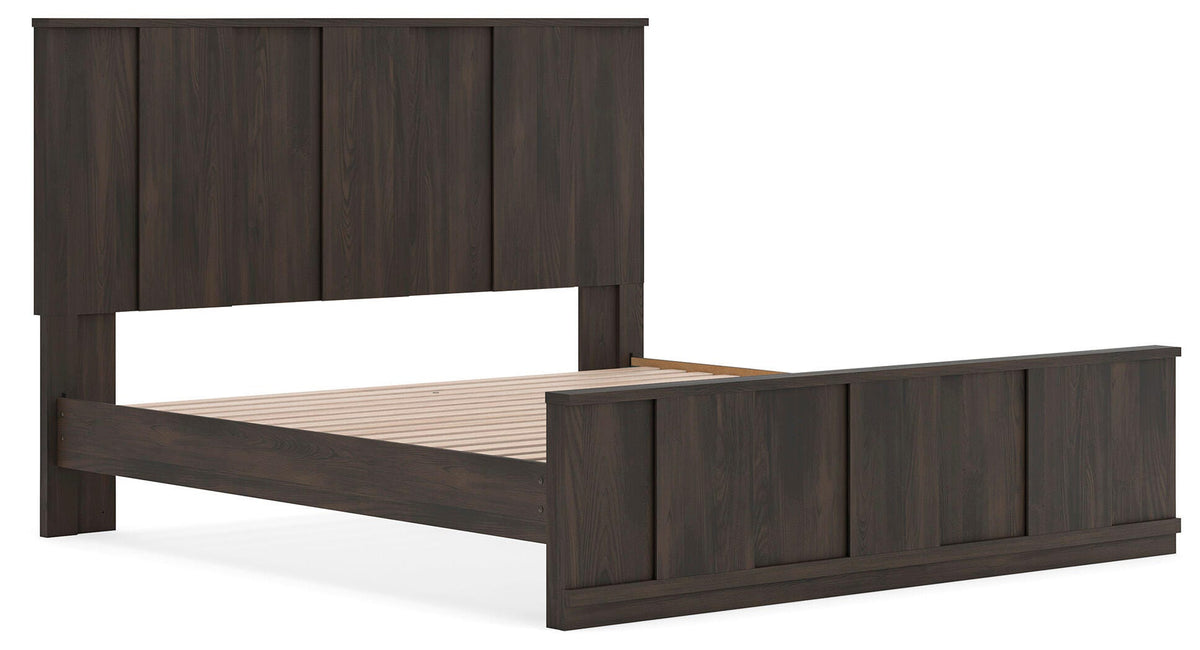 Jadiston King Panel Platform Bed