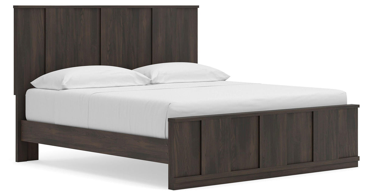 Jadiston King Panel Platform Bed