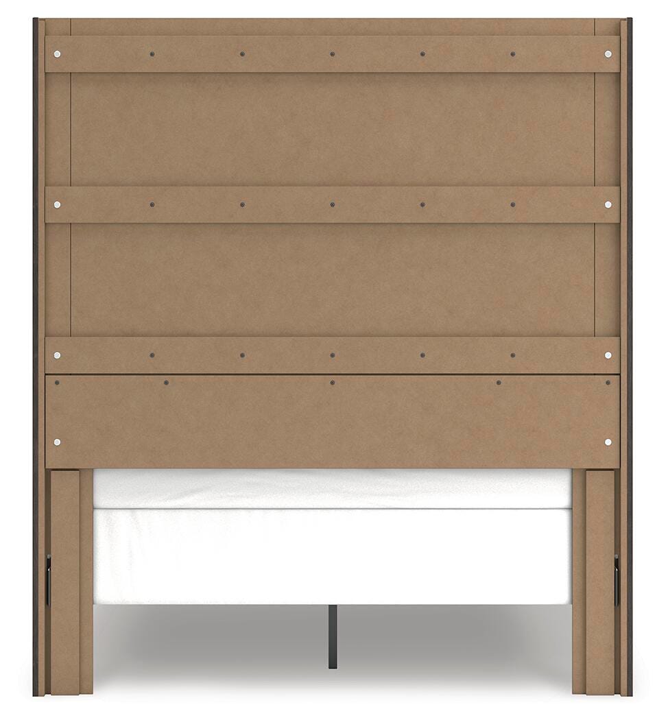 Fraluna Queen Panel Bed, Dresser, Mirror and Nightstand
