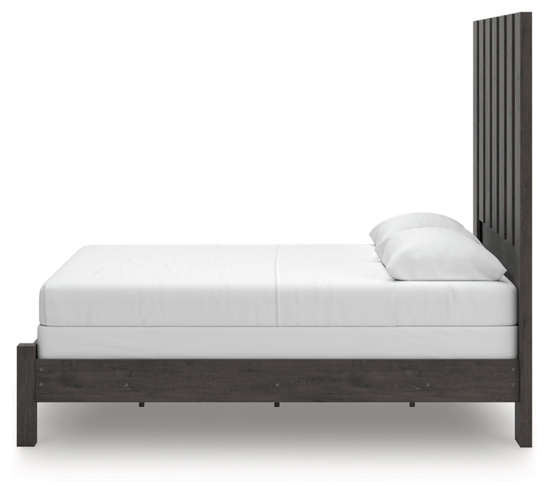 Parlayon Queen Panel Bed