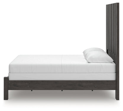 Parlayon Queen Panel Bed