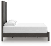 Parlayon Queen Panel Bed