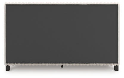 Birmonton Queen Upholstered Bed